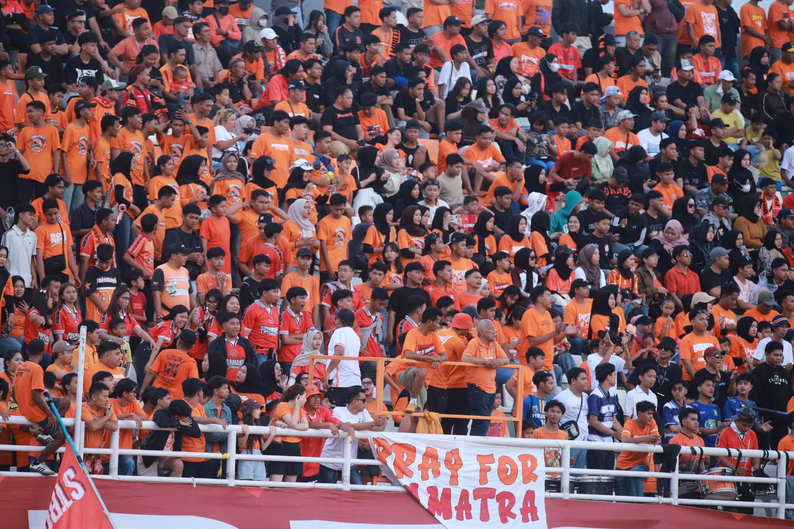 Dukung Borneo FC di Parepare, Suporter Away Day via Kapal Laut