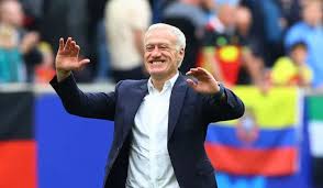 Nasib Arbeloa Tak Pasti, Didier Deschamps Dibidik Real Madrid