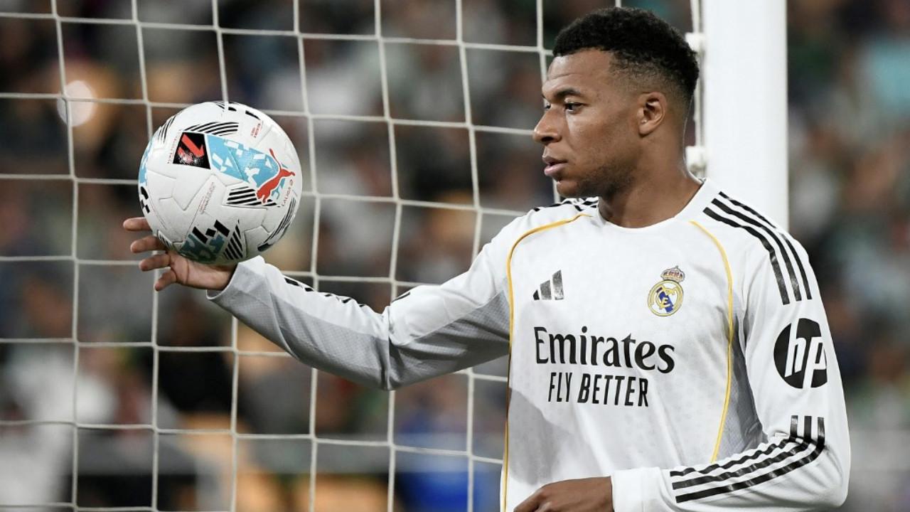 Dituding Egois, Mbappe Bikin Ruang Ganti Real Madrid Terpecah