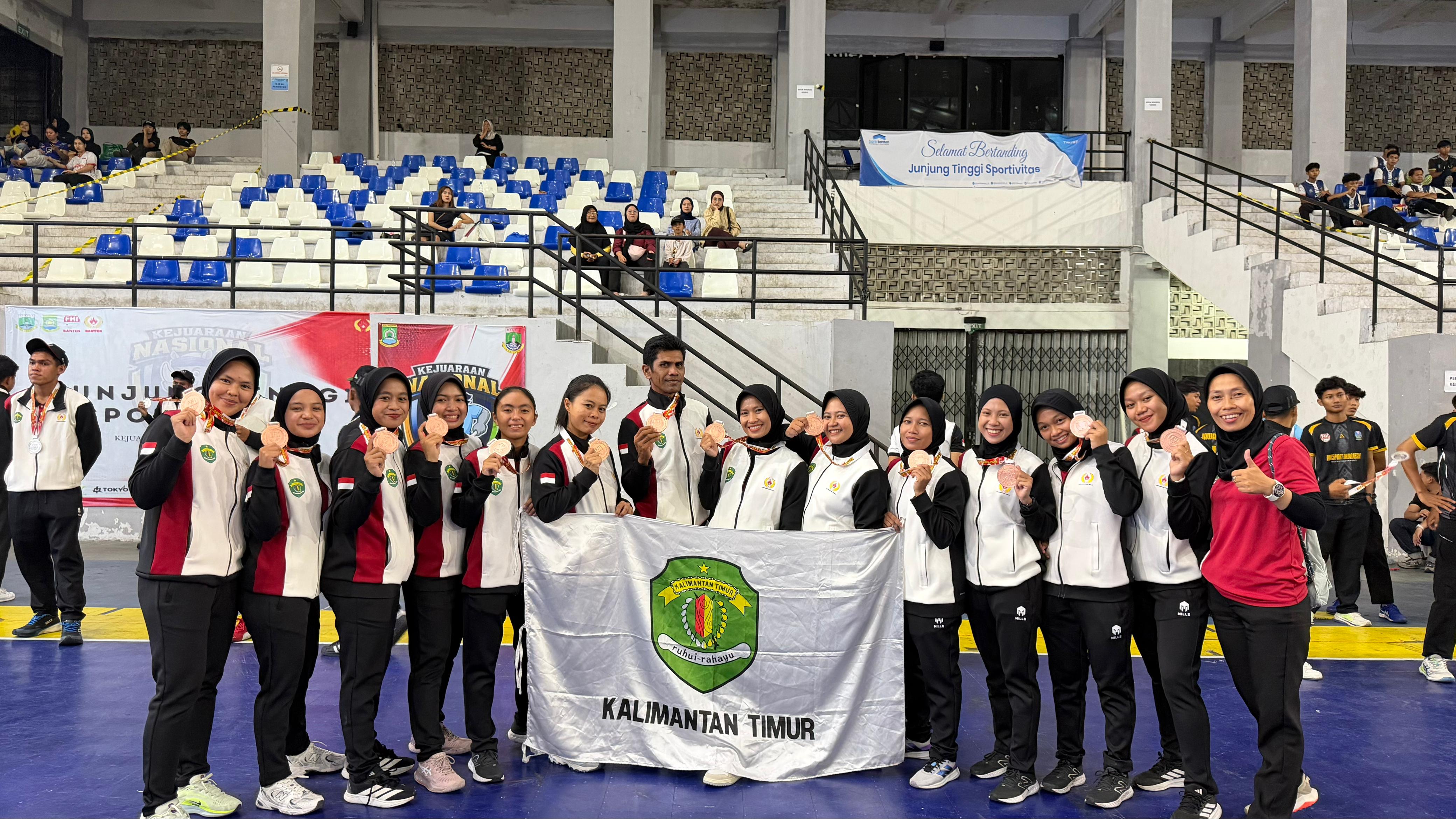 Minim Lapangan Indoor, Hoki Kaltim Bawa Pulang Perak dan Perunggu Kejurnas